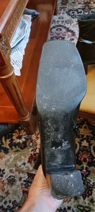 Botines charol Paco Herrero.