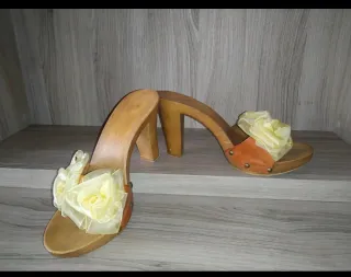 Zoccoli tacco 9 cm, numero 36