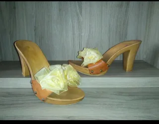 Zoccoli tacco 9 cm, numero 36