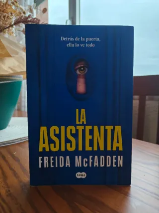 La asistenta