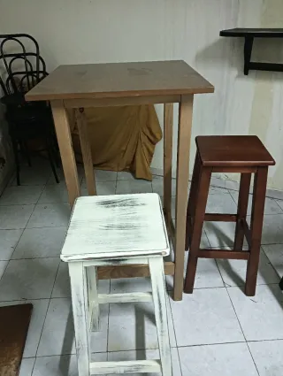 2 Mesas Altas y 6 Taburetes Madera