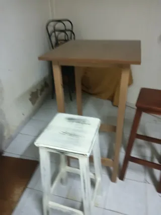 2 Mesas Altas y 6 Taburetes Madera