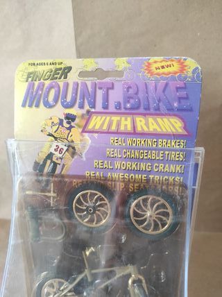 Vintage Finger mount bike bmx con rampa