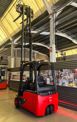 CARRETILLA ELEVADORA OCASION 1800 KG