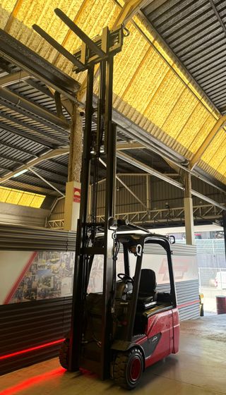 CARRETILLA ELEVADORA OCASION 1800 KG