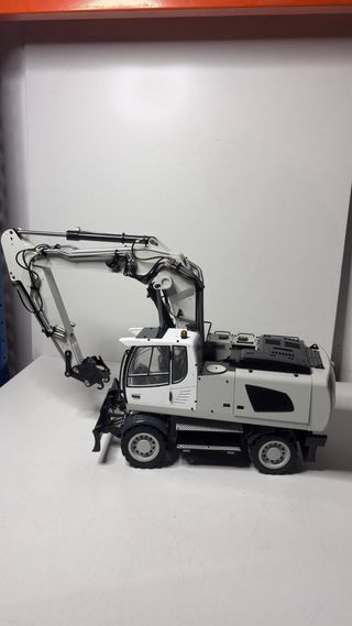 : Excavadora R946 Hidráulica