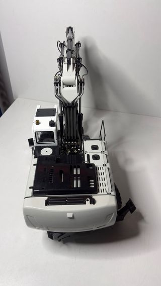 : Excavadora R946 Hidráulica