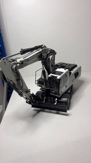 : Excavadora R946 Hidráulica