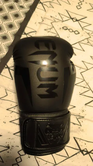 Guantes de Boxeo Venum Negros