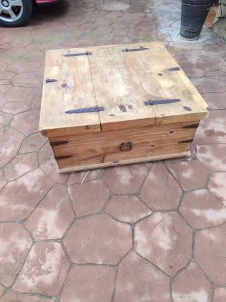 Mesa arcón rústica madera y metal