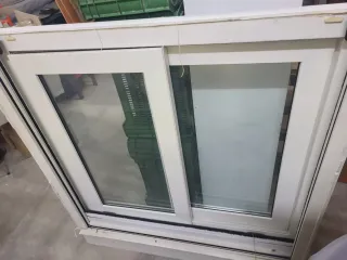 Ventana corredera PVC blanca