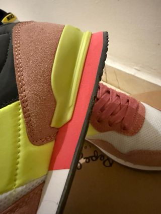 Zapatillas Pepe Jeans rosas y amarillas