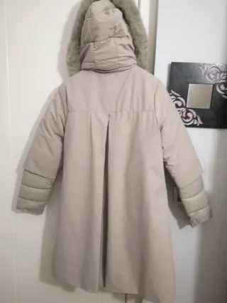 Abrigo Nuevo, de Monte Cervino acolchado beige