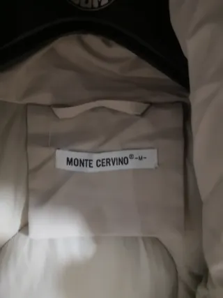Abrigo Nuevo, de Monte Cervino acolchado beige