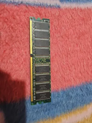 Memoria RAM Kingston KVR400X64C3A/1G