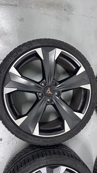 Llantas 19 Invierno 235/35R19 Cupra