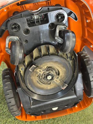 Robot cortacésped RMI 422