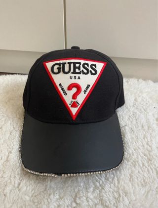 Gorra Guess Negra con Brillantes