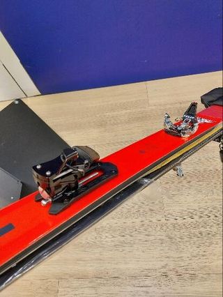 Esquí de Travesía + Fijaciones Tour Light + Pieles Wedze