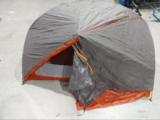 Tienda campaña trekking 900