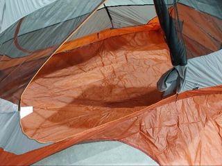 Tienda campaña trekking 900