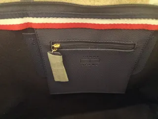Borsa e portafoglio donna Tommy Hilfiger