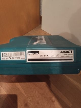 Caladora Makita 4350 CT + hojas