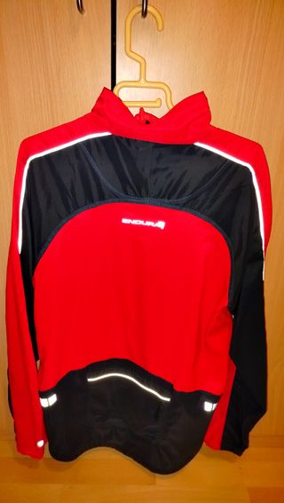 Cortavientos ciclista Endura Talla M