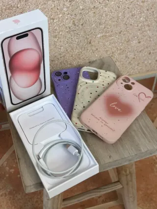 iPhone 15 Rosa 128GB + Fundas