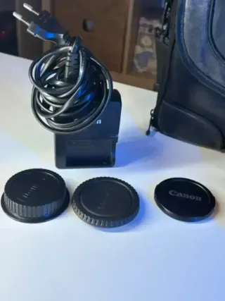 IMPECABLE Canon EOS 1000D