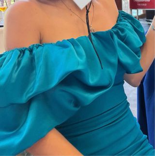 Vestido fiesta azul con volantes