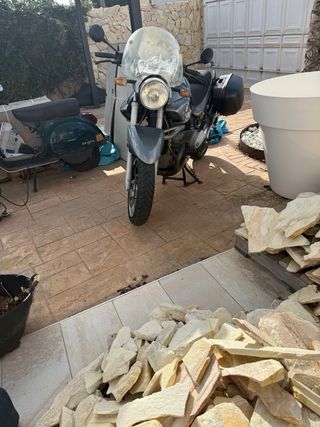 BMW Naked Moto con Maletas bmw r 850 r special