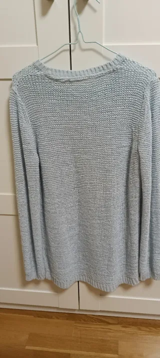 Lote 4 prendas: 1 vaquero, 2 camisetas y 1 jersey