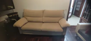 Sofá de 3 plazas en tela beige