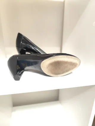 Zapatos Pura Lopez Negros Charol Tacón