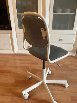 Silla escritorio regulable en altura