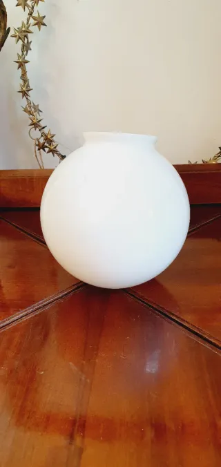 Paralume a boccia vintage in vetro bianco