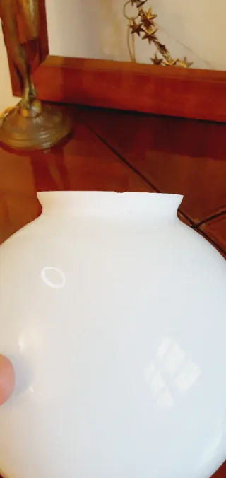 Paralume a boccia vintage in vetro bianco