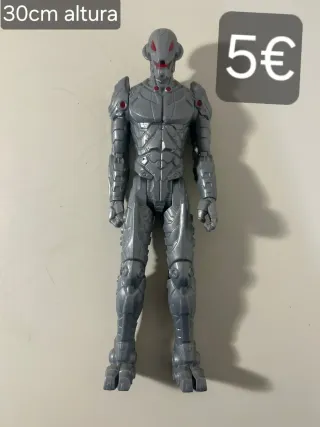Figura Marvel Ultron 30cm