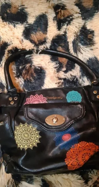 Bolso Desigual Negro con Adornos