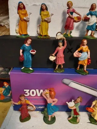 Pastori presepe, 4 euro al pezzo.
