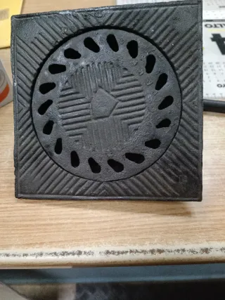 Sumidero de hierro 20x20