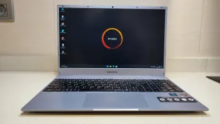 Portátil Medion AMD Ryzen 3 con Windows 11