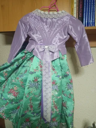 Vendo Traje Fallera Niña 3/4 años Lila/Verde