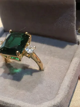 Anillo Oro Chapado Esmeralda y Diamantes