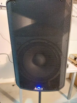 Alto TX 412 Altavoz Autoamplificado