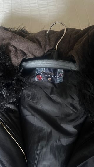 Cazadora Desigual Negra con Dibujo