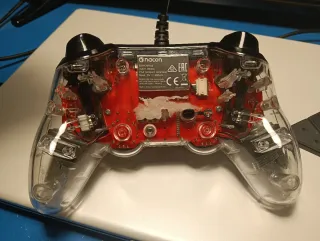 Mando Nacon PS4/PS5 Transparente