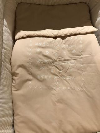 Minicuna moisés madera con ruedas