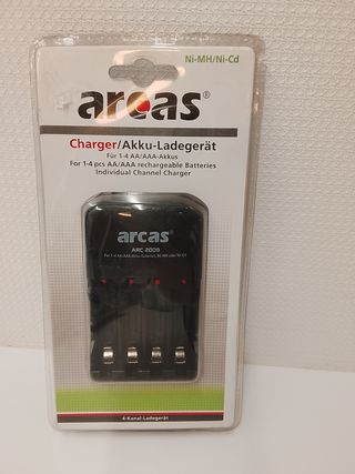 Cargador Pilas Arcas ARC 2009 AA/AAA